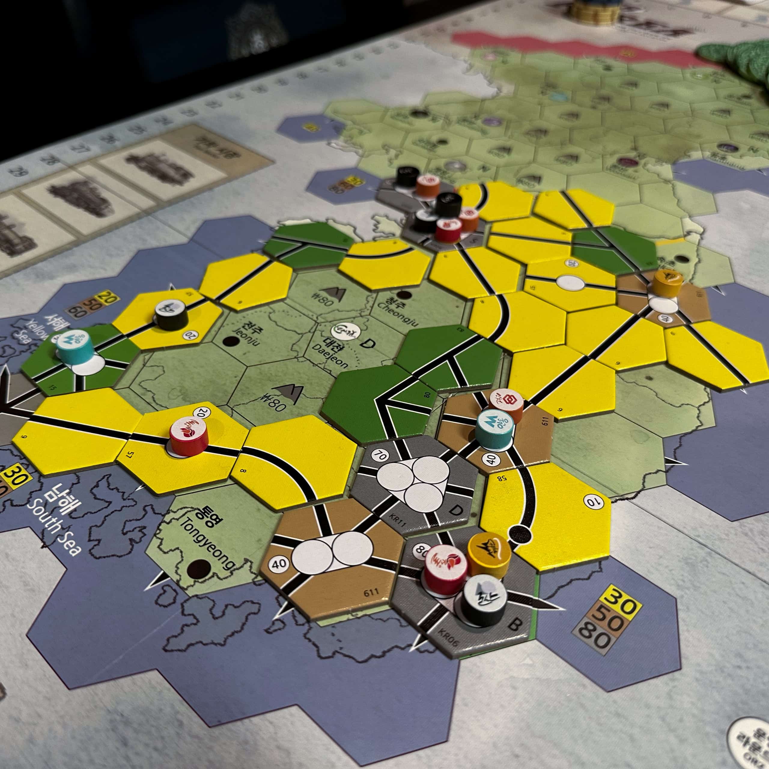 18Korea map, with South Korea full of track tiles. Lots of activity around Seuol and Incheon, but also south around Busan. North Korea is completely empty.